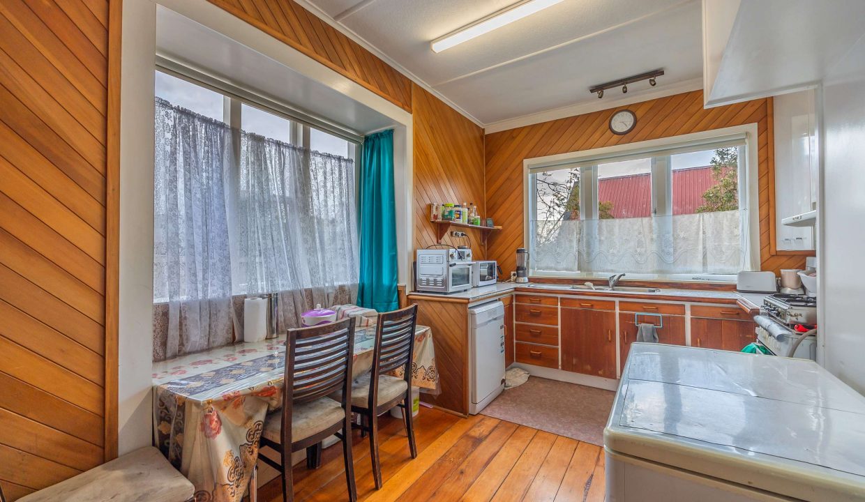 e713-H2955394-70997933__1694050552-17445-25PrestonAve09